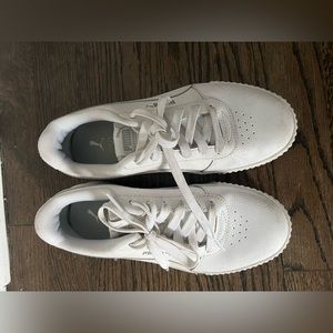 Puma Carina Sneakers